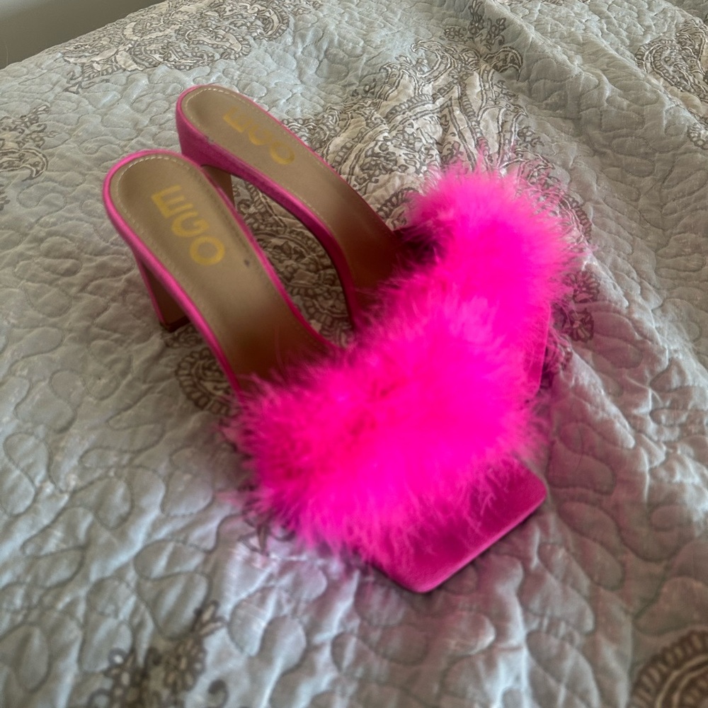 Pink Feathered Women's Heels